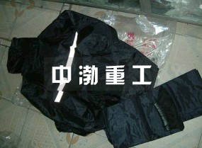 雨衣、雨鞋